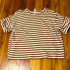 Knit short sleeve crop